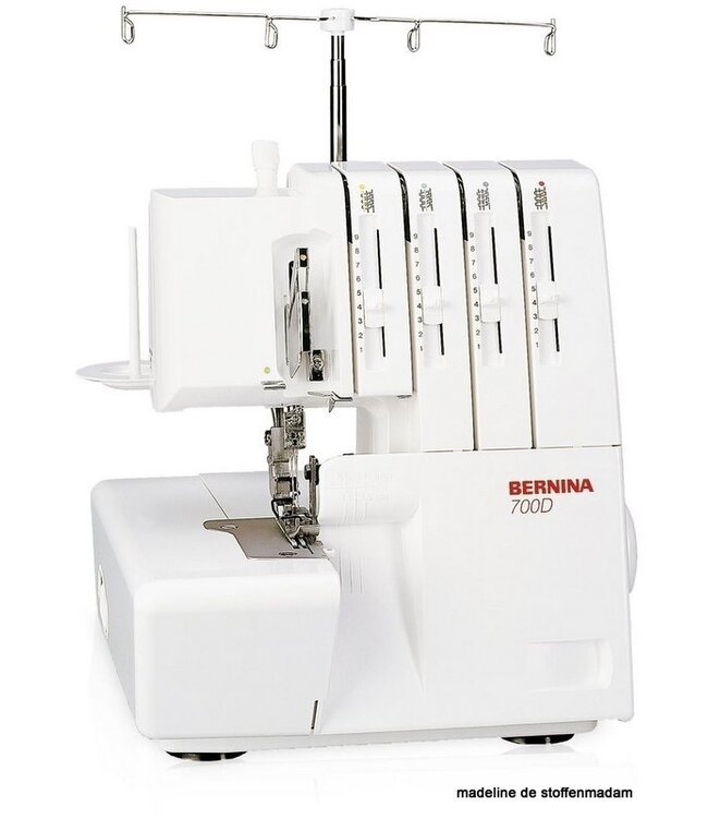 learning to use an overlock machine NM 23/12/2026