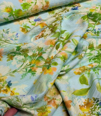 Madeline groene bloemen op mint - viscose crêpe