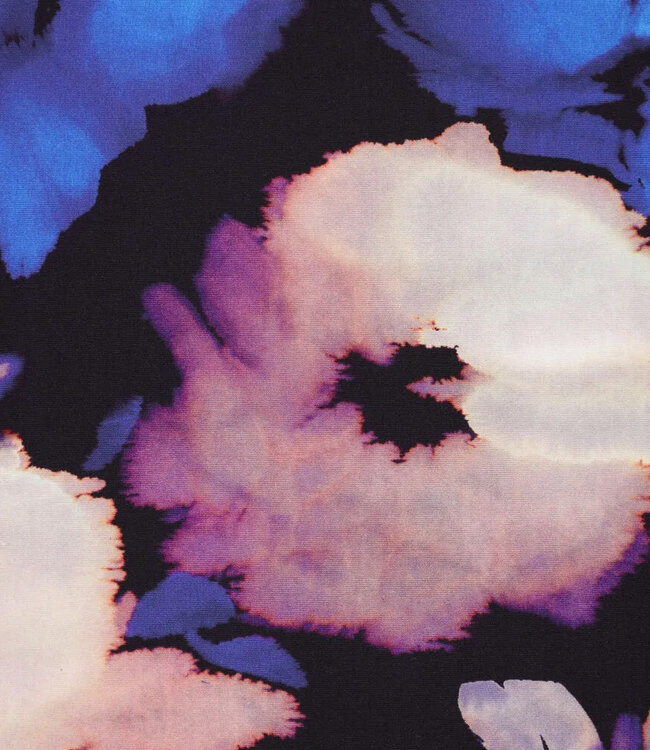 Madeline blurred flowers - viscose with light stretch