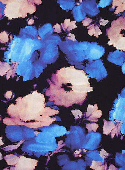 Madeline blurred flowers - viscose met lichte stretch