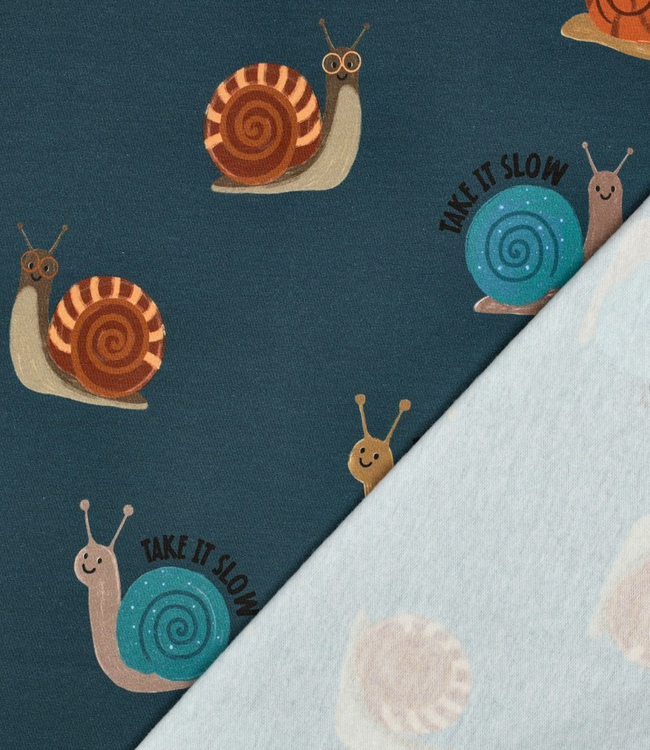 Take it slow snail petrol - zachte sweater
