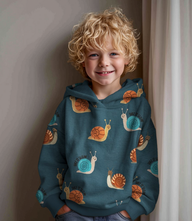 Take it slow snail petrol - zachte sweater