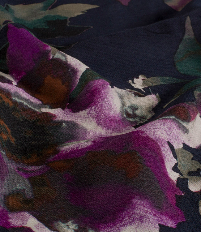 marineblauw met kardinaalpaarse bloemen - prachtig geweven linnenlook rayon