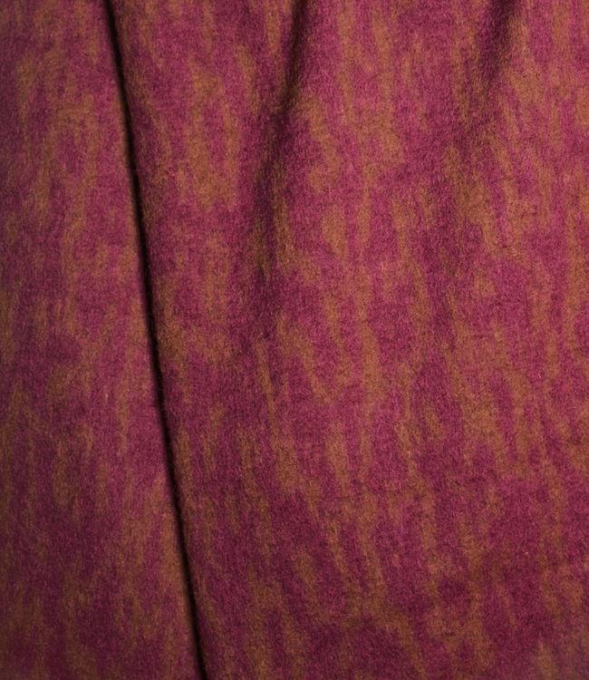 Atelier Jupe oker en fuchsia dierenprint - gebreide wolmix