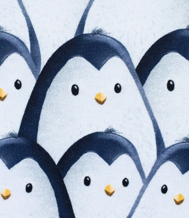 Swafing penguins all over - sweater