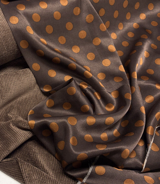 polkadots donkerbruin - gesatineerde viscose