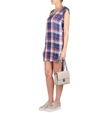 Bella Dahl V-Ausschnitt T-Shirt-Kleid kariert dunkelrot