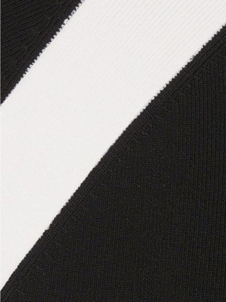 Kendall Kylie + figurbetontes Kleid mit weißen Streifen schwarz