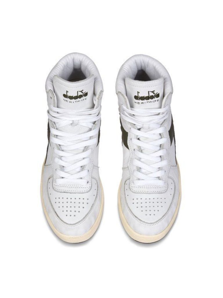 Diadora Basket used sneakers white