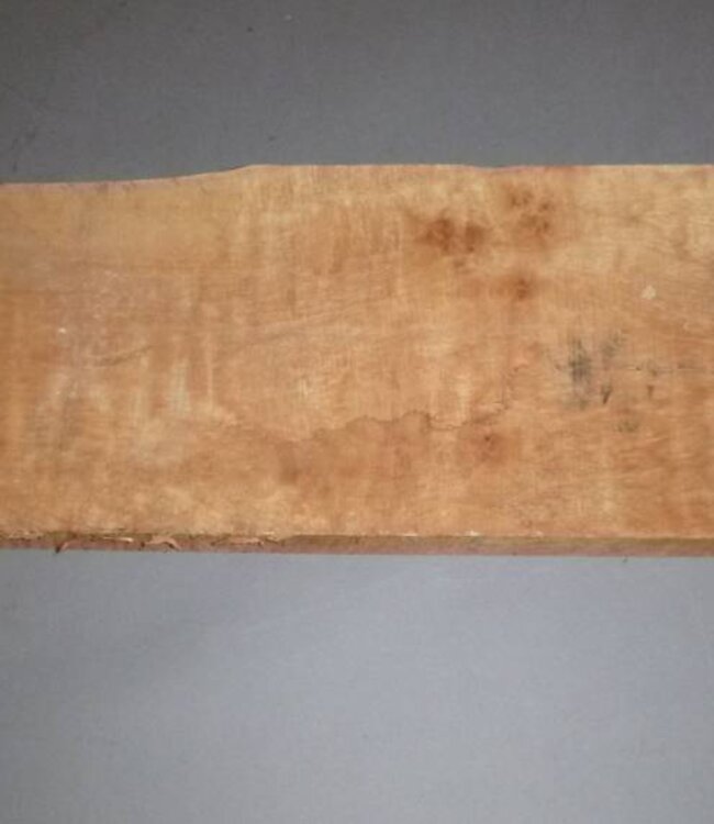 Soft Maple quilted guitar body approx. 570 x 200 x 45 mm, 2,7 kg