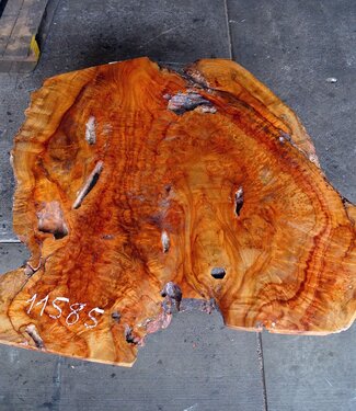 Camphor table top, approx. 1150 x 1120 x 45 mm, 50 kg, 11585