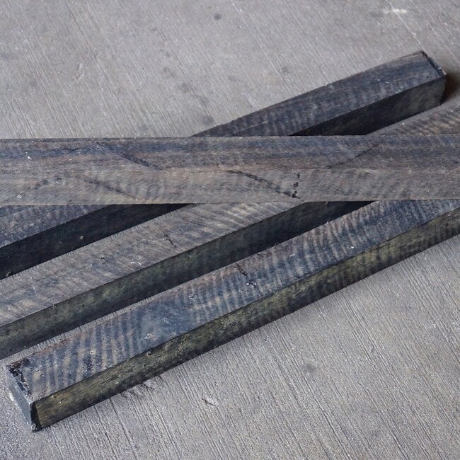 Ebony dimension, fiddleback