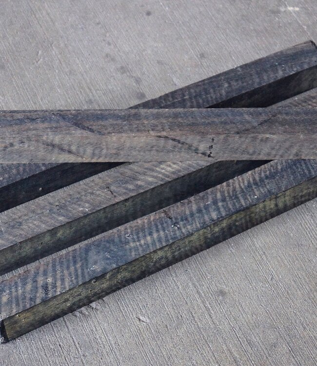 Div. Maße - Ebenholz Kantel, geriegelt