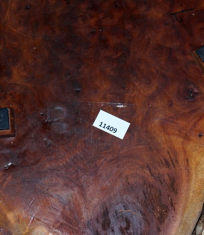 Camphor burl table, slab approx. 750 x 500 x 60 mm, height 60 cm, 11409