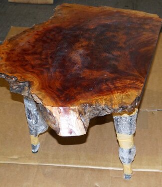 Kampfer Maser Tisch, Platte ca. 750 x 500 x 60 mm, Höhe 60 cm, 11409