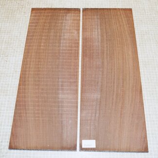 East indian rosewood, guitar bottoms, approx. 550 x 195 x 4 mm, ca. 1 kg
