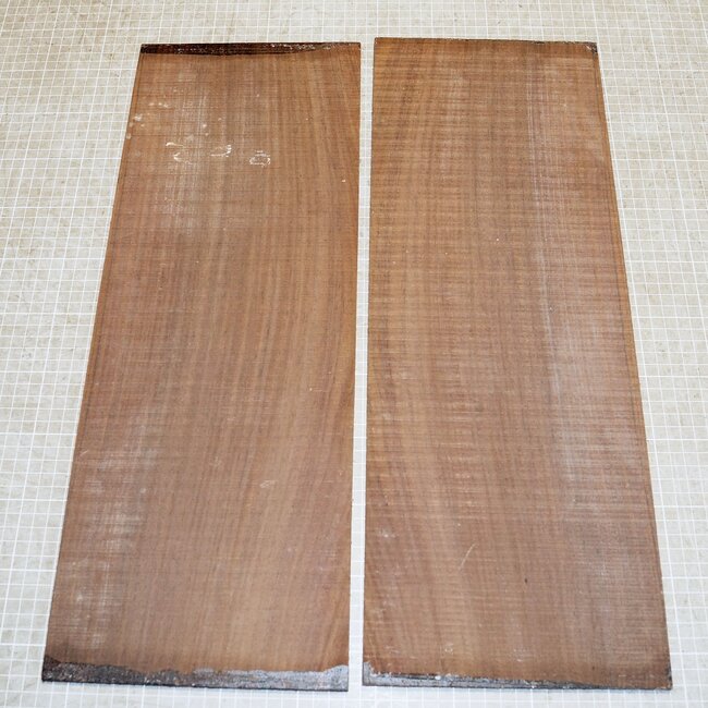 East indian rosewood, guitar bottoms, approx. 550 x 195 x 4 mm, ca. 1 kg