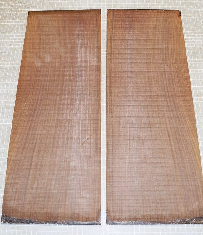 East indian rosewood, guitar bottoms, approx. 550 x 195 x 4 mm, ca. 1 kg