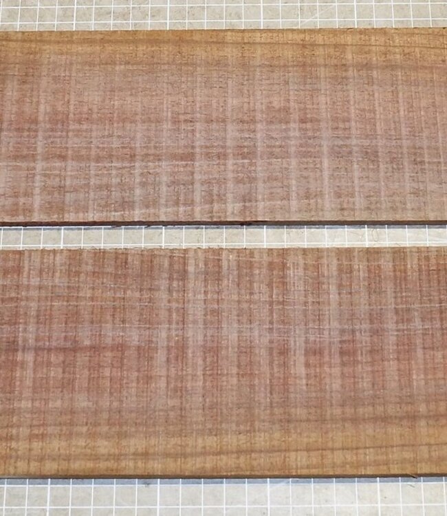 East indian rosewood, guitar sides, approx. 800 x 110 x 4 mm, ca. 0,8 kg
