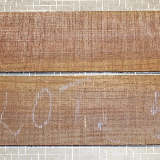 East indian rosewood, guitar sides, approx. 800 x 110 x 4 mm, ca. 0,8 kg