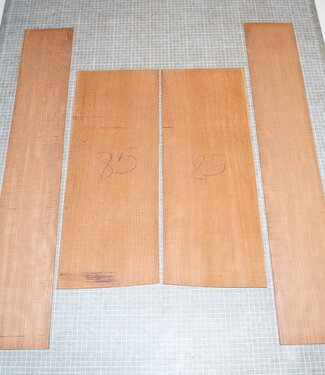 Bubinga, Böden und Zargen, gespiegelt