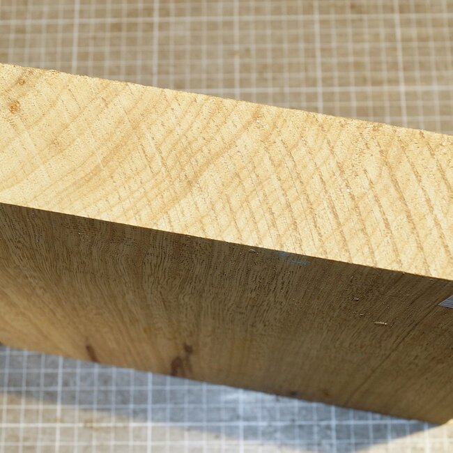 Black Limba, approx. 255 x 245 x 45 mm, 1,6 kg