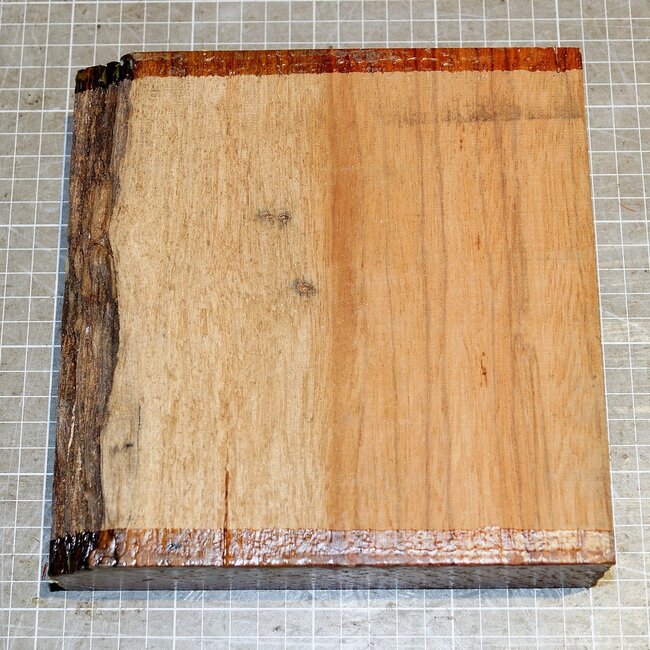 Ebiara, ca. 185 x 185 x 52 mm, 1,4 kg