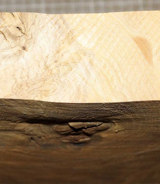 Ash burl, approx. 260 x 250 x 51 mm, 2,7 kg