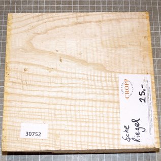 Ash fiddleback, approx. 220 x 210 x 50 mm, 1,4 kg
