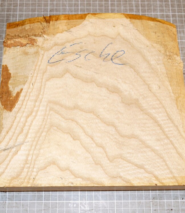 Esche Riegel, ca. 260 x 250 x 50 mm, 2,1 kg