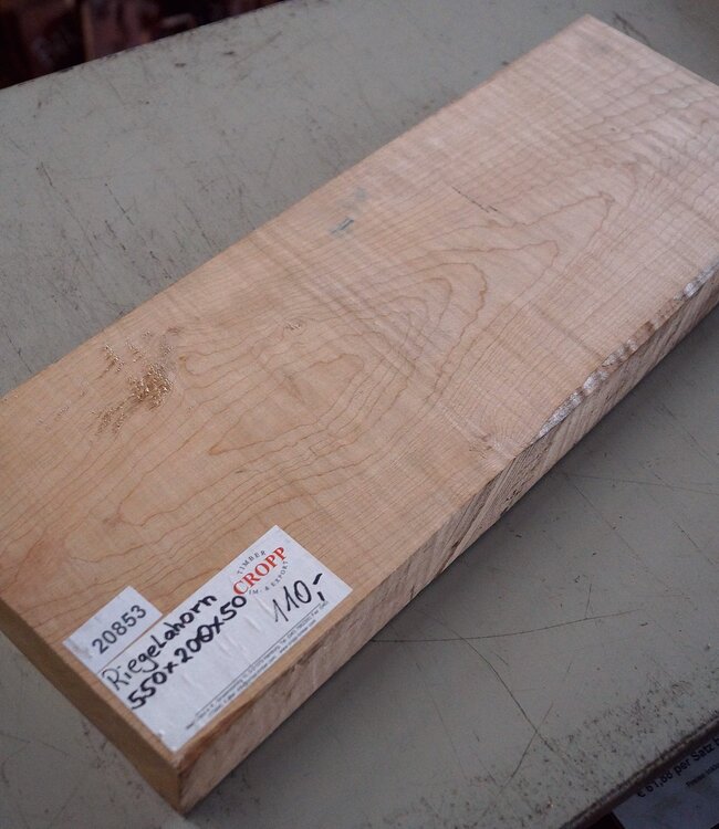 Maple fiddleback, approx. 550 x 200 x 50 mm