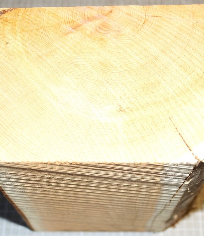 Yew, approx. 285 x 220 x 125 mm, 4,7 kg