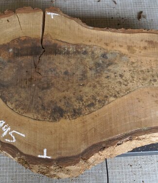 Walnut slab, approx. 770 x 470 x 52 mm, 129457