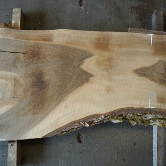 Nussbaum Tischplatte, ca. 1330 x 420/640 x 52 mm, 12995