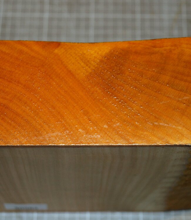 Kirschbaum, europ., ca. 200 x 200 x 73 mm, 2,1 kg