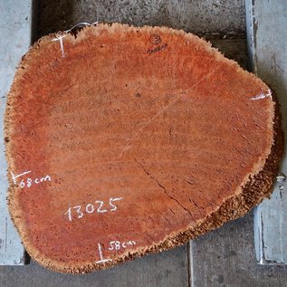 Jarrah Maser, Baumscheibe, ca. 680 x 580 x 42 mm, 13025