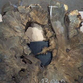 Buckeye Burl table top, approx. 1320(1410) x 1220(1370) x 52 mm, 13048
