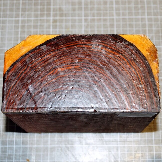 Kingwood, approx. 160 x 160 x 82mm, 2,2kg