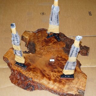 Camphor burl table, slab approx. 700 x 700 x 55 mm, height 60 cm, 11412