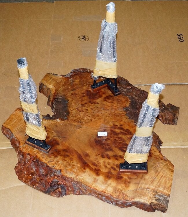 Camphor burl table, slab approx. 700 x 700 x 55 mm, height 60 cm, 11412