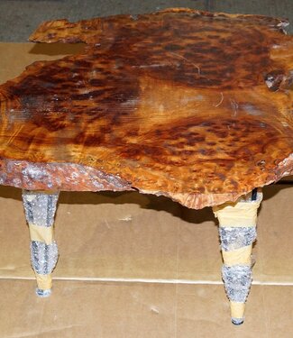 Camphor burl table, slab approx. 700 x 700 x 55 mm, height 60 cm,11412