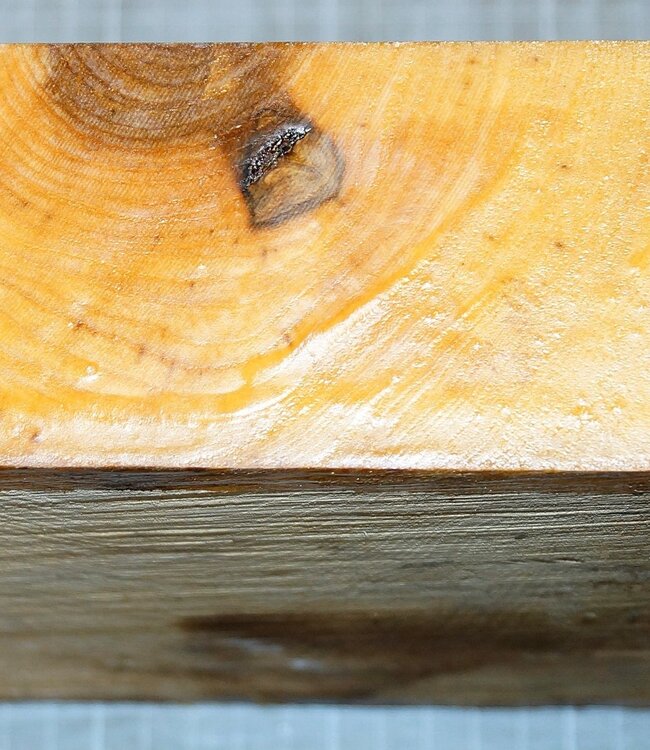 Ash, burl, approx. 210 x 210 x 65 mm, 1,9 kg