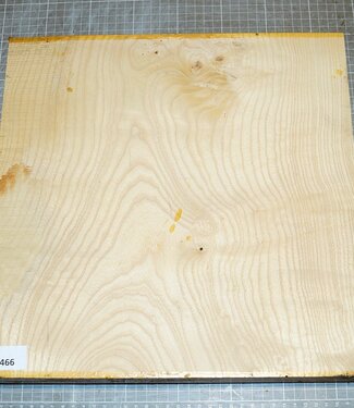Esche, Maser, ca. 345 x 345 x 50 mm, 4 kg