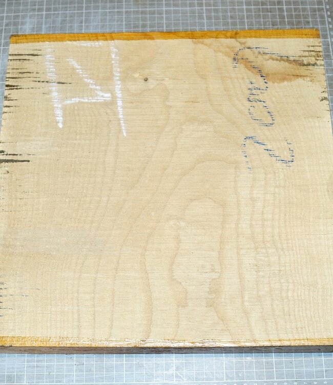 Esche, Maser, ca. 345 x 345 x 50 mm, 4 kg