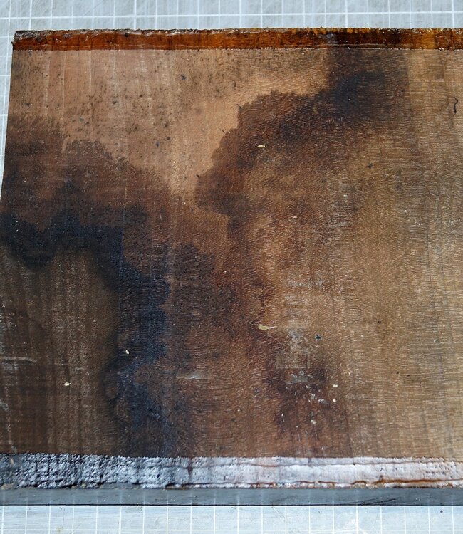 Europ. Walnut, approx. 200 x 200 x 43 mm, 1,2 kg