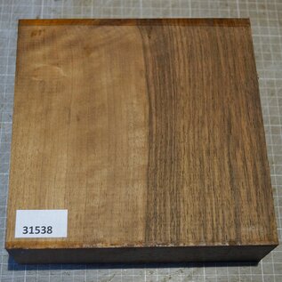 European Walnut, approx. 200 x 200 x 63mm, 1,44kg