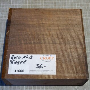 European Walnut, approx. 190 x 190 x 63mm, 1,6kg, Ripple