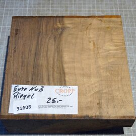 European Walnut, approx. 200 x 200 x 65mm, 1,2kg, ripple