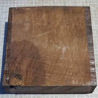 European Walnut, approx. 190 x 190 x 60mm, 1,6kg, Ripple