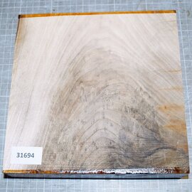 European Walnut, approx. 220 x 220 x 48mm, 1,7kg